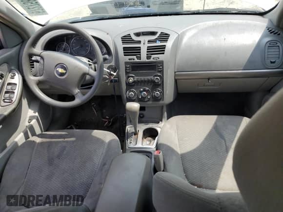 2007 Chevrolet Malibu LS z VIN 1G1ZS57NX7F267906, wystawiony jako Copart lot #67275885 z przebiegiem 130 784 mil mil oraz Szkoda całkowita • Salvage title. Historia ofert i sprzedaży dostępna na DreamBid. Obrazek 8.