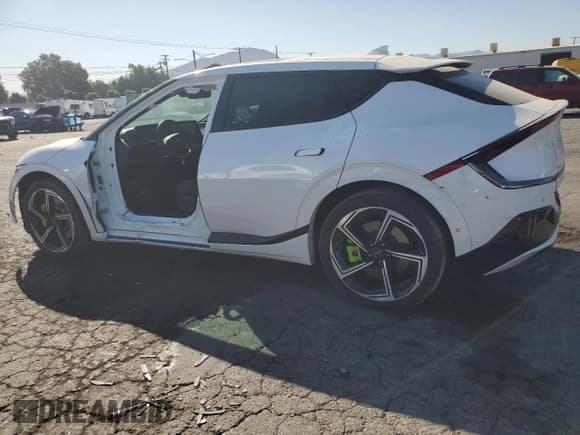 ✅ 2023 Kia EV6 GT • VIN: KNDC5DLE3P5114388 • Lot: 71125615. Listed on Copart with 30,898 mi. Free auction sales archive from the USA and detailed vehicle history report at DreamBid. Image 2.