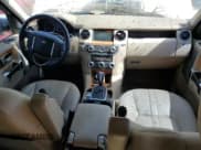 ✅ 2011 Land Rover LR4 HSE • VIN: SALAG2D46BA595953 • Lot: 61073005. Wystawiony na Copart z przebiegiem 127 882 mil. Bezpłatny archiwum sprzedaży aukcyjnych z USA i szczegółowy raport historii pojazdu na DreamBid. Zdjęcie 8.