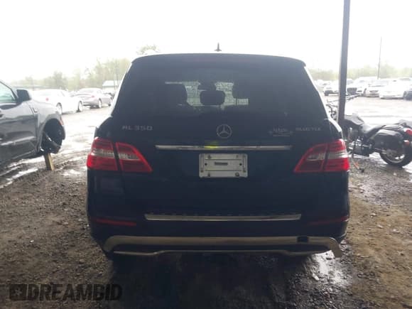 ✅ 2014 Mercedes-Benz M 350 • VIN: 4JGDA2EBXEA385648 • Lot: 41949867. Listed on IAAI with 228,140 mi. Free auction sales archive from the USA and detailed vehicle history report at DreamBid. Image 16.