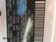 ✅ 2016 Hyundai Veloster Turbo Rally Edition • VIN: KMHTC6AE8GU286745 • Лот: 85815625. Опубликован ранее на Copart с пробегом 91 092 миль. Бесплатный доступ к архиву аукционных продаж из США и подробный отчёт об истории автомобиля на DreamBid. Изображение 12.