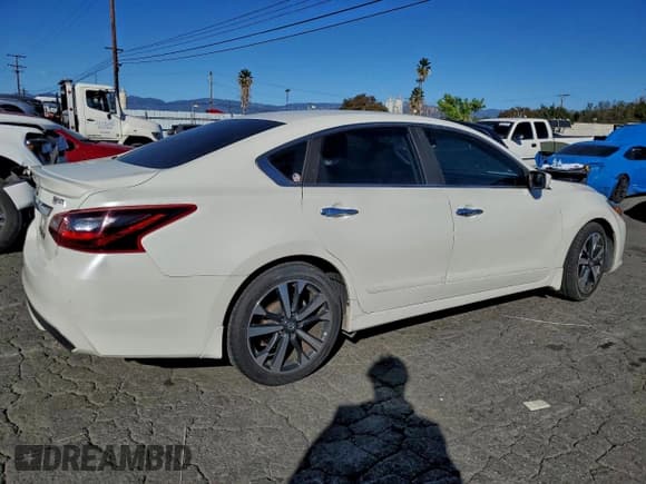 ✅ 2017 Nissan Altima SV • VIN: 1N4AL3AP1HC162275 • Lot: 95310265. Listed on Copart with 123,053 mi. Free auction sales archive from the USA and detailed vehicle history report at DreamBid. Image 3.