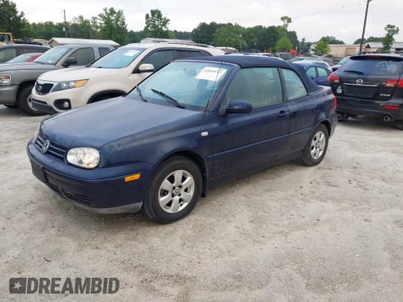 ✅ 2001 Volkswagen Cabriolet GLX • VIN: 3VWDC21V51M809648 • Lot: 42419153. Listed on IAAI with 72,347 mi. Free auction sales archive from the USA and detailed vehicle history report at DreamBid. Image 2.