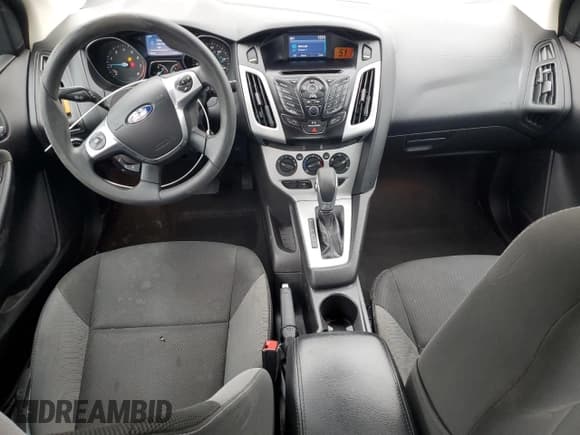 ✅ 2014 Ford Focus SE • VIN: 1FADP3F22EL449067 • Лот: 93537665. Опубликован ранее на Copart с пробегом 150 864 миль. Бесплатный доступ к архиву аукционных продаж из США и подробный отчёт об истории автомобиля на DreamBid. Изображение 8.