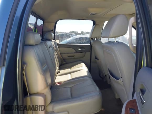 ✅ 2008 Chevrolet Silverado 1500 LTZ • VIN: 2GCEK13M881173074 • Lot: 43506004. Listed on IAAI with 188,827 mi. Free auction sales archive from the USA and detailed vehicle history report at DreamBid. Image 8.