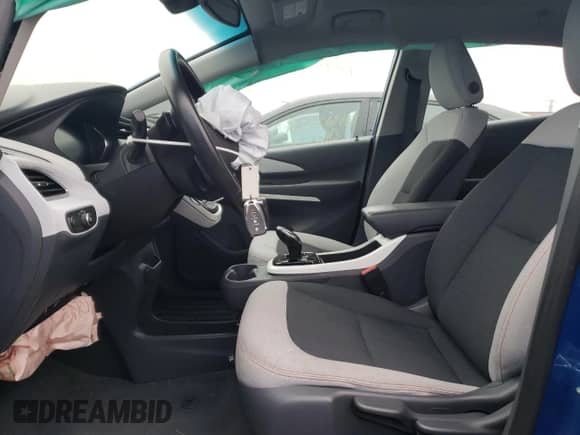 2020 Chevrolet Bolt EV LT z VIN 1G1FY6S06L4124007, wystawiony jako Copart lot #79265473 z przebiegiem 53 157 mil mil oraz . Historia ofert i sprzedaży dostępna na DreamBid. Obrazek 7.