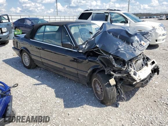 1992 BMW 3 Series z VIN WBABB2310NEC28108, wystawiony jako Copart lot #52196435 z przebiegiem 45 172 mil mil oraz Szkoda całkowita • Salvage title. Historia ofert i sprzedaży dostępna na DreamBid. Obrazek 4.