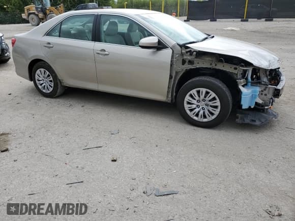 ✅ 2013 Toyota Camry SE • VIN: 4T1BF1FK7DU706639 • Lot: 82300845. Wystawiony na Copart z przebiegiem 45 414 mil. Bezpłatny archiwum sprzedaży aukcyjnych z USA i szczegółowy raport historii pojazdu na DreamBid. Zdjęcie 4.