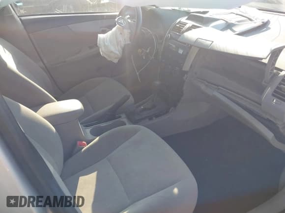 ✅ 2012 Toyota Corolla LE • VIN: 5YFBU4EE5CP062335 • Lot: 43355171. Listed on IAAI with 162,359 mi. Free auction sales archive from the USA and detailed vehicle history report at DreamBid. Image 5.