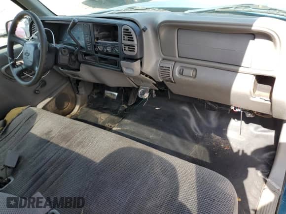 1998 Chevrolet Silverado 1500 with VIN 1GCEC14W8WZ105696, listed as a Copart auction lot 85420185 with 220,727 mi miles and Salvage title. Bid and sale history available at DreamBid. Image 8.