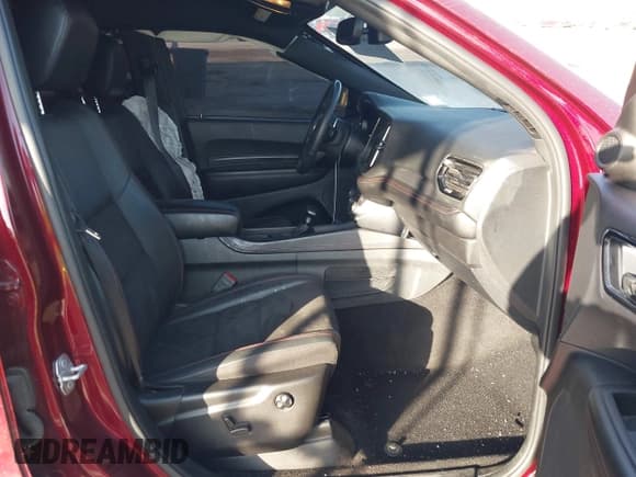 ✅ 2022 Dodge Durango R/T • VIN: 1C4SDHCT1NC226412 • Lot: 42002852. Wystawiony na IAAI z przebiegiem 56 916 mil. Bezpłatny archiwum sprzedaży aukcyjnych z USA i szczegółowy raport historii pojazdu na DreamBid. Zdjęcie 5.