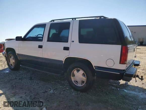 ✅ 1997 GMC Yukon • VIN: 1GKEK13R0VJ747359 • Lot: 48301095. Listed on Copart with 272,417 mi. Free auction sales archive from the USA and detailed vehicle history report at DreamBid. Image 2.