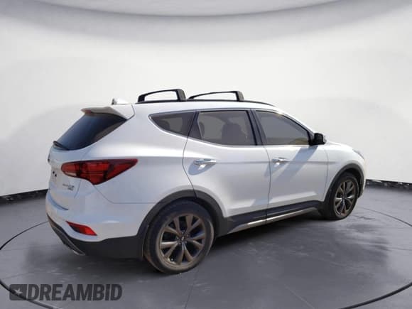 ✅ 2018 Hyundai Santa Fe Ultimate • VIN: 5NMZW4LA1JH076250 • Лот: 51115303. Опубликован ранее на Copart с пробегом 108 609 миль. Бесплатный доступ к архиву аукционных продаж из США и подробный отчёт об истории автомобиля на DreamBid. Изображение 3.