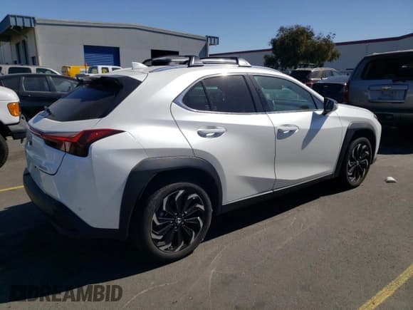 ✅ 2024 Lexus UX 250h • VIN: JTHX6JBH3R2187983 • Lot: 73429324. Listed on Copart with 14,549 mi. Free auction sales archive from the USA and detailed vehicle history report at DreamBid. Image 3.