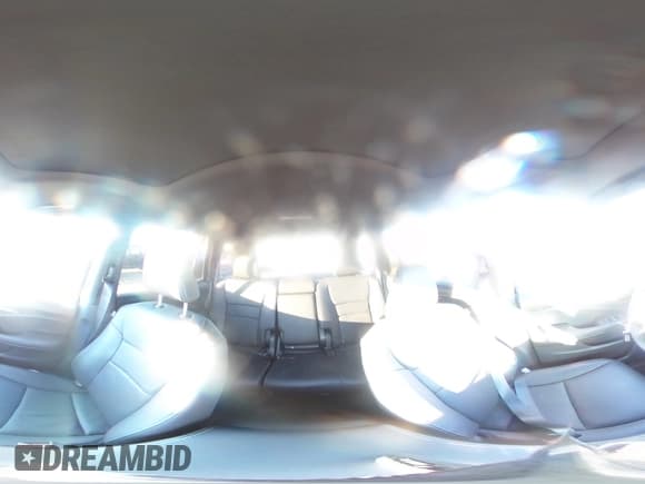 ✅ 2025 Honda Passport EX-L • VIN: 5FNYF8H55SB003951 • Lot: 43849725. Listed on Copart with 3,013 mi. Free auction sales archive from the USA and detailed vehicle history report at DreamBid. Image 14.