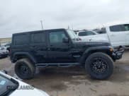✅ 2017 Jeep Wrangler Unlimited Rubicon Recon • VIN: 1C4HJWFG9HL592824 • Lot: 41427433. Listed on IAAI with 70,105 mi. Free auction sales archive from the USA and detailed vehicle history report at DreamBid. Image 14.