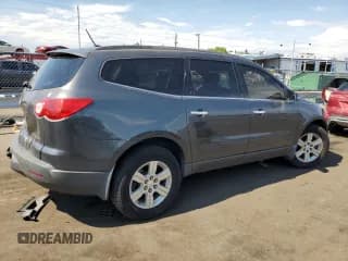 ✅ 2011 Chevrolet Traverse 2LT • VIN: 1GNKVJED7BJ286168 • Lot: 71191934. Wystawiony na Copart z przebiegiem 273 077 mil. Bezpłatny archiwum sprzedaży aukcyjnych z USA i szczegółowy raport historii pojazdu na DreamBid. Zdjęcie 3.