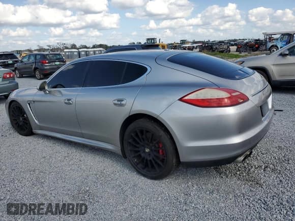 ✅ 2012 Porsche Panamera Turbo • VIN: WP0AC2A71CL090331 • Лот: 76423854. Опубликован ранее на Copart с пробегом 68 638 миль. Бесплатный доступ к архиву аукционных продаж из США и подробный отчёт об истории автомобиля на DreamBid. Изображение 2.