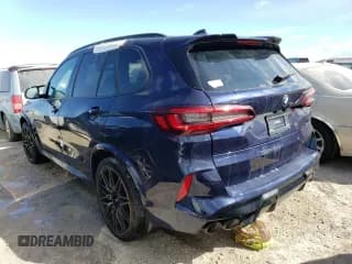 ✅ 2021 BMW X5 M • VIN: 5YMJU0C02M9E48899 • Lot: 62313822. Wystawiony na Copart z przebiegiem 18 708 mil. Bezpłatny archiwum sprzedaży aukcyjnych z USA i szczegółowy raport historii pojazdu na DreamBid. Zdjęcie 3.