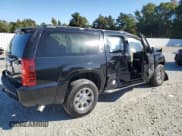 ✅ 2011 Chevrolet Suburban LT • VIN: 1GNSKJE34BR295704 • Lot: 76664374. Wystawiony na Copart z przebiegiem Nie podano. Bezpłatny archiwum sprzedaży aukcyjnych z USA i szczegółowy raport historii pojazdu na DreamBid. Zdjęcie 3.