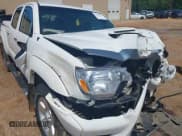 ✅ 2015 Toyota Tacoma PreRunner • VIN: 5TFKU4HN3FX007156 • Lot: 42460345. Listed on IAAI with 123,563 mi. Free auction sales archive from the USA and detailed vehicle history report at DreamBid. Image 17.