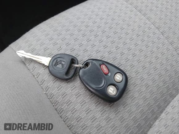 ✅ 2005 Saturn VUE • VIN: 5GZCZ33D55S826176 • Lot: 41482162. Wystawiony na IAAI z przebiegiem 107 276 mil. Bezpłatny archiwum sprzedaży aukcyjnych z USA i szczegółowy raport historii pojazdu na DreamBid. Zdjęcie 11.