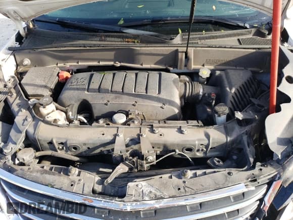 ✅ 2016 Chevrolet Traverse LT • VIN: 1GNKRGKD0GJ249577 • Lot: 73536054. Wystawiony na Copart z przebiegiem 107 647 mil. Bezpłatny archiwum sprzedaży aukcyjnych z USA i szczegółowy raport historii pojazdu na DreamBid. Zdjęcie 14.