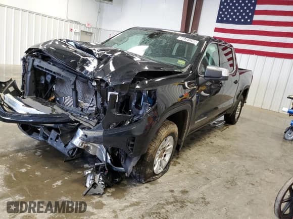 ✅ 2022 GMC Sierra 1500 SLE • VIN: 3GTPUBEK7NG651119 • Лот: 48701295. Опубликован ранее на Copart с пробегом Не указан. Бесплатный доступ к архиву аукционных продаж из США и подробный отчёт об истории автомобиля на DreamBid. Изображение 1.