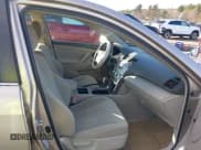 ✅ 2009 Toyota Camry LE • VIN: 4T4BE46K09R118888 • Lot: 43820736. Wystawiony na IAAI z przebiegiem 215 261 mil. Bezpłatny archiwum sprzedaży aukcyjnych z USA i szczegółowy raport historii pojazdu na DreamBid. Zdjęcie 5.