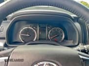 ✅ 2022 Toyota 4Runner TRD Off Road • VIN: JTEPU5JR0N6047798 • Lot: 96354655. Listed on Copart with 33,668 mi. Free auction sales archive from the USA and detailed vehicle history report at DreamBid. Image 8.