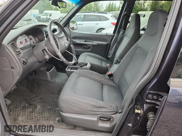 ✅ 2001 Ford Explorer Sport Trac • VIN: 1FMZU77E11UA42379 • Lot: 80549825. Listed on Copart with 221,801 mi. Free auction sales archive from the USA and detailed vehicle history report at DreamBid. Image 7.