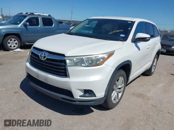 ✅ 2015 Toyota Highlander LE Plus • VIN: 5TDZKRFH9FS099524 • Lot: 41754846. Wystawiony na IAAI z przebiegiem 164 295 mil. Bezpłatny archiwum sprzedaży aukcyjnych z USA i szczegółowy raport historii pojazdu na DreamBid. Zdjęcie 17.