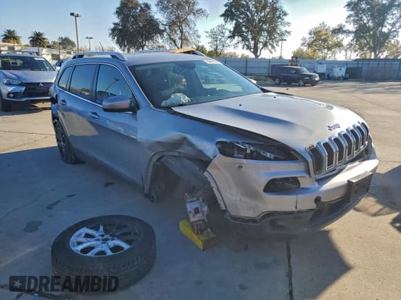 ✅ 2014 Jeep Cherokee Latitude • VIN: 1C4PJLCB1EW131677 • Lot: 93471545. Listed on Copart with 156,823 mi. Free auction sales archive from the USA and detailed vehicle history report at DreamBid. Image 4.