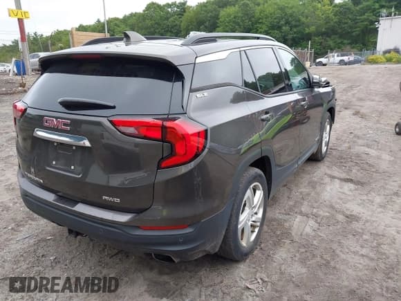 ✅ 2019 GMC Terrain SLE • VIN: 3GKALTEX4KL178054 • Lot: 42704688. Wystawiony na IAAI z przebiegiem 74 608 mil. Bezpłatny archiwum sprzedaży aukcyjnych z USA i szczegółowy raport historii pojazdu na DreamBid. Zdjęcie 4.