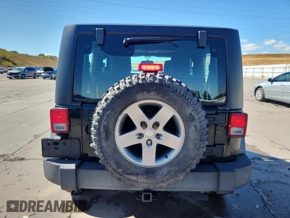 ✅ 2012 Jeep Wrangler Rubicon • VIN: 1C4BJWCG3CL163892 • Lot: 80925555. Wystawiony na Copart z przebiegiem 64 305 mil. Bezpłatny archiwum sprzedaży aukcyjnych z USA i szczegółowy raport historii pojazdu na DreamBid. Zdjęcie 6.