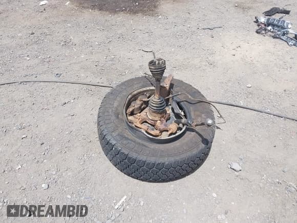 ✅ 2014 Ford F-150 XL • VIN: 1FTFW1EF1EKG52052 • Lot: 42799627. Listed on IAAI with 188,050 mi. Free auction sales archive from the USA and detailed vehicle history report at DreamBid. Image 12.