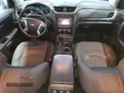 ✅ 2017 Chevrolet Traverse LT • VIN: 1GNKVGKD0HJ212879 • Lot: 66237454. Wystawiony na Copart z przebiegiem 162 839 mil. Bezpłatny archiwum sprzedaży aukcyjnych z USA i szczegółowy raport historii pojazdu na DreamBid. Zdjęcie 8.