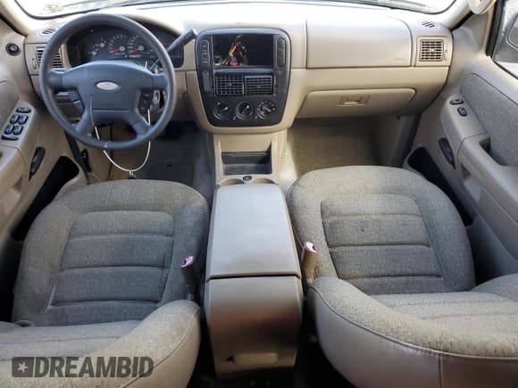 ✅ 2005 Ford Explorer XLS • VIN: 1FMZU62K85UA27357 • Lot: 85119725. Listed on Copart with 177,024 mi. Free auction sales archive from the USA and detailed vehicle history report at DreamBid. Image 8.