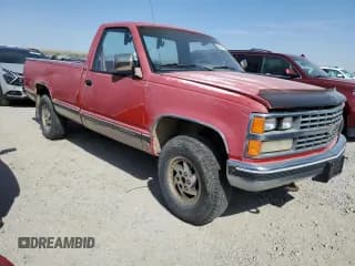 ✅ 1989 Chevrolet Silverado 2500 • VIN: 1GCFK24KXKE274887 • Lot: 68597975. Wystawiony na Copart z przebiegiem 317 809 mil. Bezpłatny archiwum sprzedaży aukcyjnych z USA i szczegółowy raport historii pojazdu na DreamBid. Zdjęcie 4.