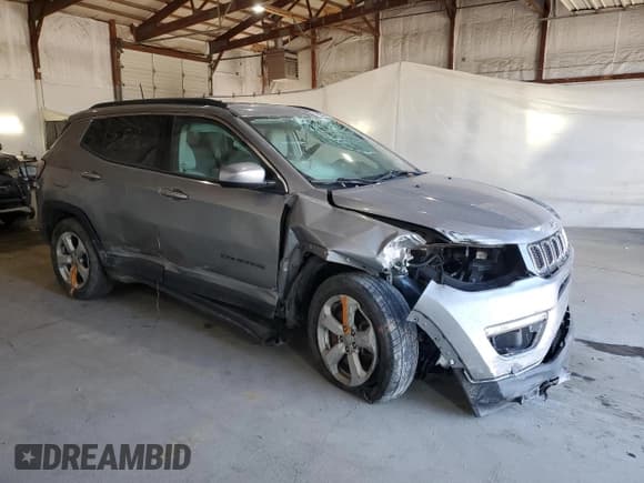 ✅ 2019 Jeep Compass Latitude • VIN: 3C4NJCBB9KT742454 • Lot: 92419105. Wystawiony na Copart z przebiegiem 115 699 mil. Bezpłatny archiwum sprzedaży aukcyjnych z USA i szczegółowy raport historii pojazdu na DreamBid. Zdjęcie 4.