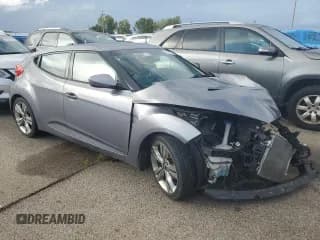 ✅ 2012 Hyundai Veloster w/Red Int • VIN: KMHTC6AD5CU070322 • Lot: 72615764. Wystawiony na Copart z przebiegiem Nie podano. Bezpłatny archiwum sprzedaży aukcyjnych z USA i szczegółowy raport historii pojazdu na DreamBid. Zdjęcie 4.