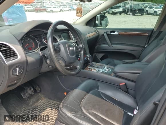 ✅ 2011 Audi Q7 S line • VIN: WA1DGAFE8BD003532 • Lot: 59316735. Listed on Copart with 128,498 mi. Free auction sales archive from the USA and detailed vehicle history report at DreamBid. Image 8.