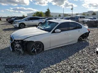 2021 BMW 3 Series 330i z VIN 3MW5R1J00M8C00658, wystawiony jako Copart lot #86506395 z przebiegiem 28 763 mil mil oraz Nie do naprawy • Non repairable. Historia ofert i sprzedaży dostępna na DreamBid. Obrazek 1.