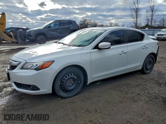 ✅ 2014 Acura ILX Technology • VIN: 19VDE1F72EE400596 • Lot: 94338265. Listed on Copart with 208,898 mi. Free auction sales archive from the USA and detailed vehicle history report at DreamBid. Image 1.