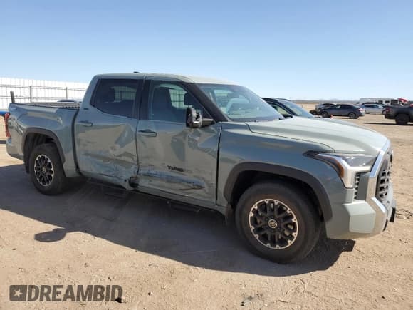 ✅ 2023 Toyota Tundra SR5 • VIN: 5TFLA5AB8PX021431 • Lot: 72006985. Wystawiony na Copart z przebiegiem 110 927 mil. Bezpłatny archiwum sprzedaży aukcyjnych z USA i szczegółowy raport historii pojazdu na DreamBid. Zdjęcie 4.