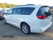 ✅ 2017 Chrysler Pacifica Touring L • VIN: 2C4RC1BG2HR816207 • Лот: 43506861. Опубликован ранее на IAAI с пробегом 68 946 миль. Бесплатный доступ к архиву аукционных продаж из США и подробный отчёт об истории автомобиля на DreamBid. Изображение 3.