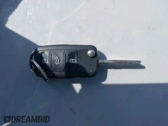 ✅ 2011 Volkswagen Jetta SE • VIN: 3VWDZ7AJXBM397821 • Lot: 42440960. Listed on IAAI with 171,263 mi. Free auction sales archive from the USA and detailed vehicle history report at DreamBid. Image 11.