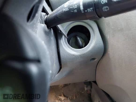 2004 Hyundai Santa Fe GLS с VIN KM8SC73D54U603804, выставлен на аукционе IAAI как лот 40842290 с пробегом Не указан миль и . История ставок и продаж доступна на DreamBid. Изображение 11.