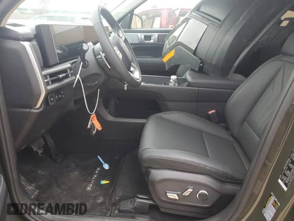 2025 Hyundai Santa Fe XRT с VIN 5NMP3DGL0SH085714, выставлен на аукционе Copart как лот 43189165 с пробегом 1 539 миль миль и Списание • Salvage title. История ставок и продаж доступна на DreamBid. Изображение 7.