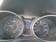 ✅ 2012 Hyundai Veloster w/Red Int • VIN: KMHTC6AD9CU047643 • Lot: 85456144. Wystawiony na Copart z przebiegiem 100 802 mil. Bezpłatny archiwum sprzedaży aukcyjnych z USA i szczegółowy raport historii pojazdu na DreamBid. Zdjęcie 9.